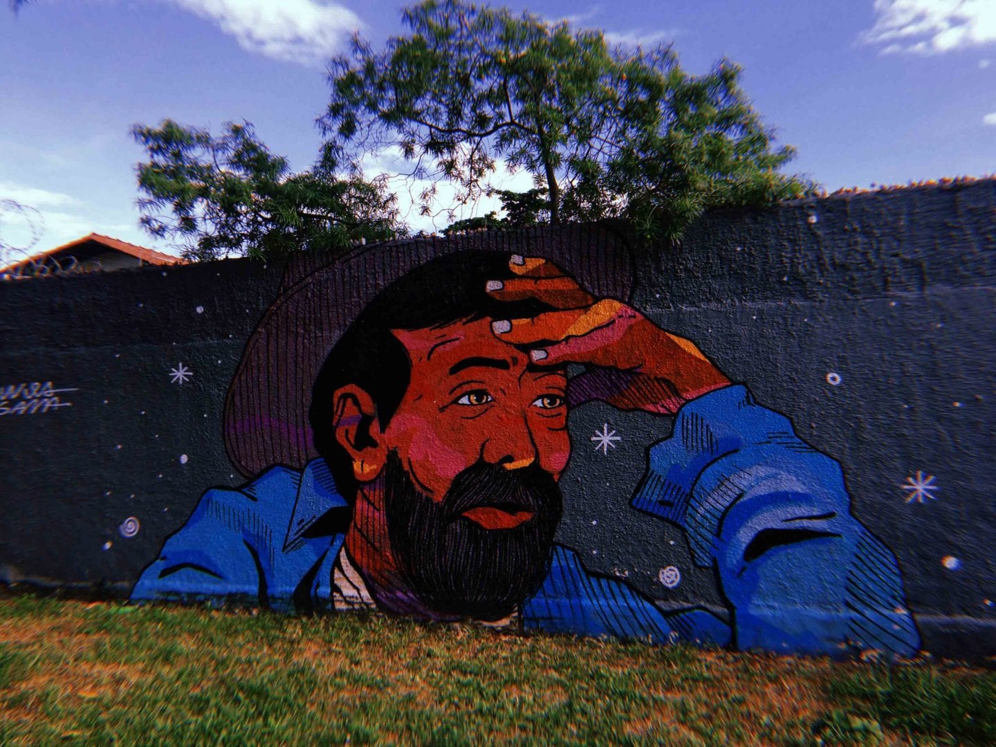 Grafite de caipira feito por Wes Gama, no Setor Sul, em Goiânia