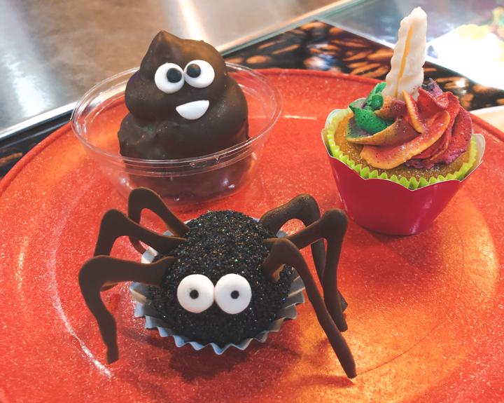 Doces artesanais de Halloween da Casa da Bruxa em Goiânia