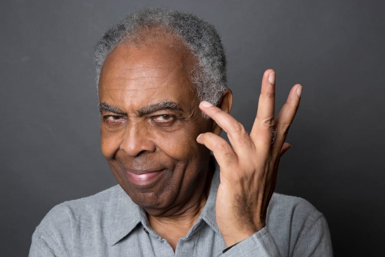 Gilberto Gil toca no Flamboyant in Concert