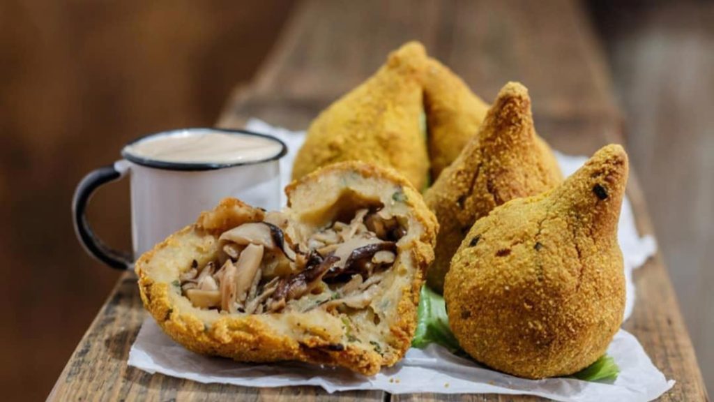 5 coxinhas para você experimentar em Goiânia