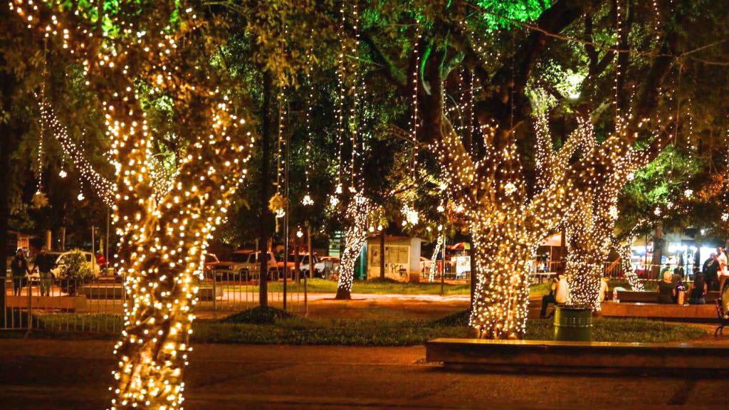 Sexta Cultural de Natal exibe shows natalinos na Praça Cívica