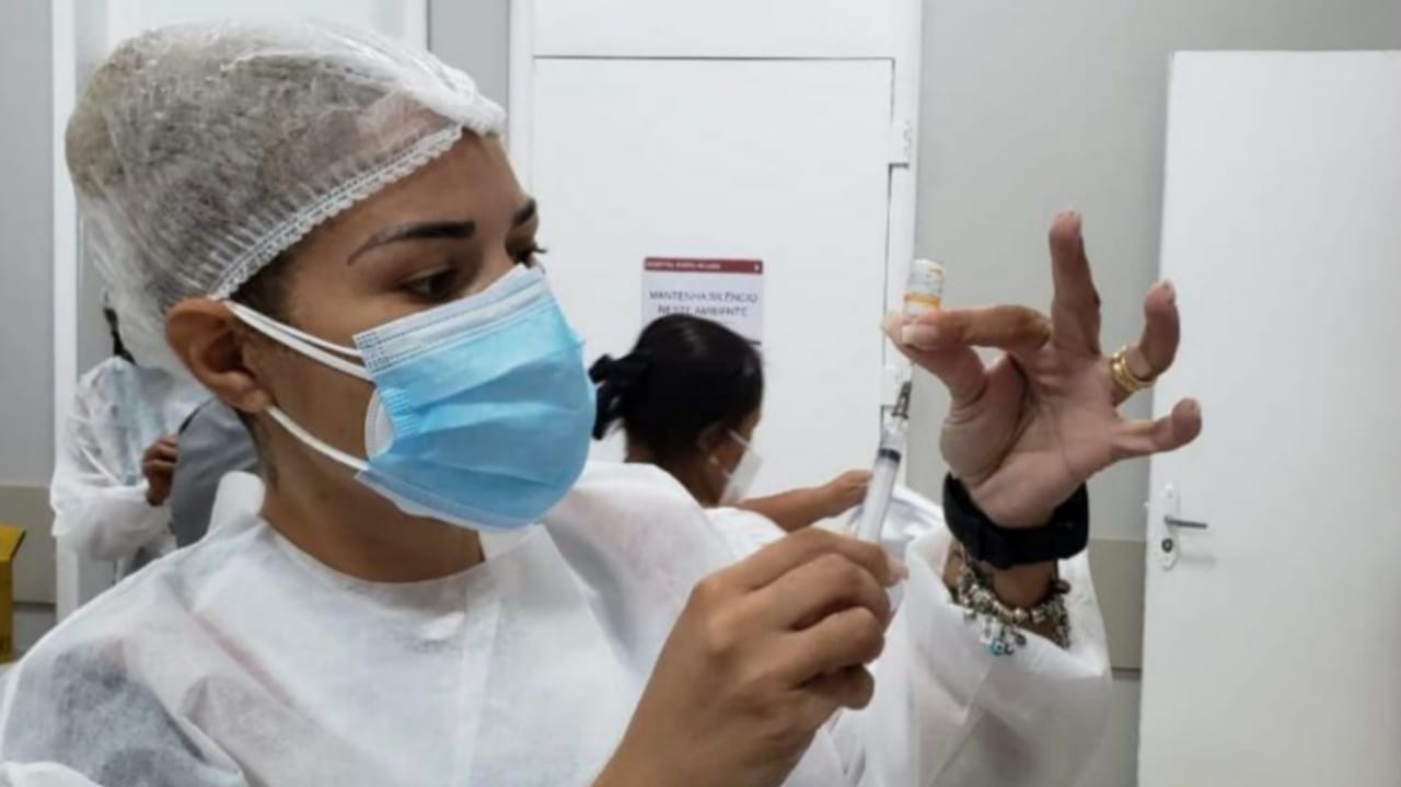 Goiânia inicia vacinação de pessoas acima de 56 anos nesta terça (8/6)