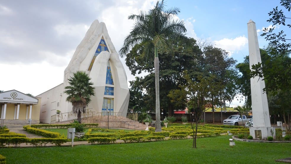 Templo das mãos postas