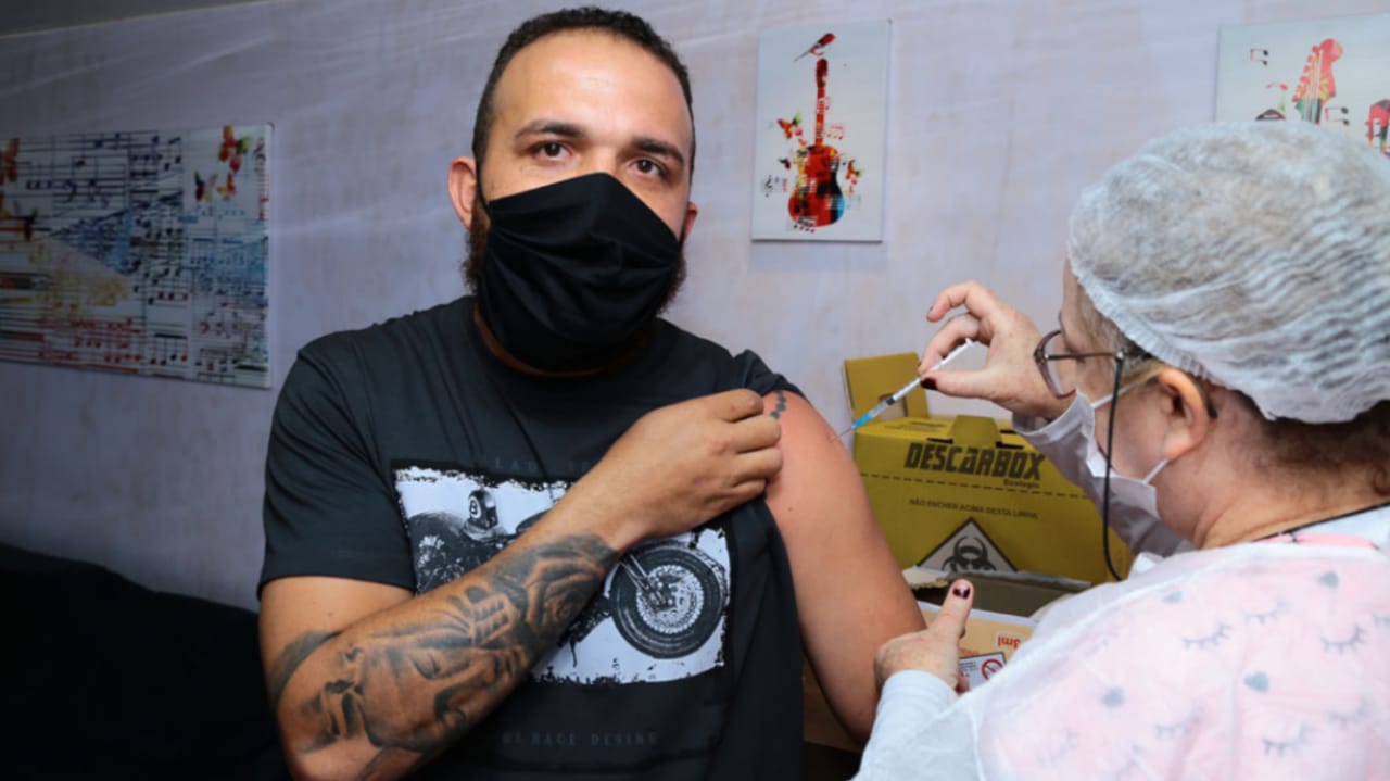 Aparecida inicia vacinação da Covid-19 para pessoas a partir de 28 anos