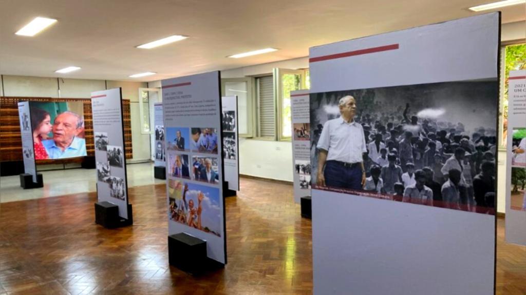 Secult Goiás: Exposição sobre Iris Rezende chega ao Centro Marietta Telles Machado