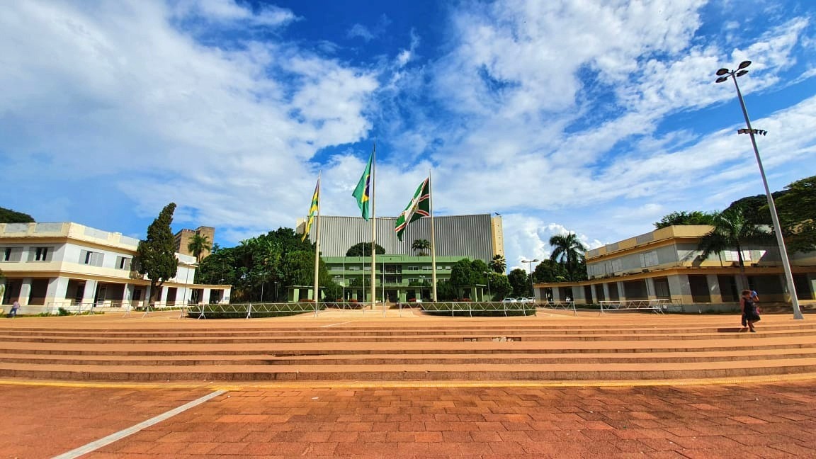 Seis espaços para vocês aproveitar a Praça Cívica, em Goiânia