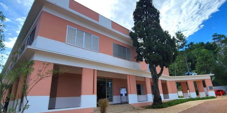 Revitalização de prédios históricos da Praça Cívica avança