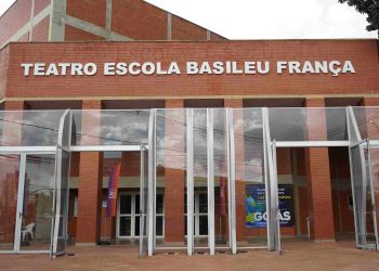 Basileu França abre vagas gratuitas para cursos técnico e superior