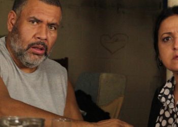 Cine Cultura: Filme goiano "Uma Rosa e um Cartão, por favor!" estreia com entrada gratuita