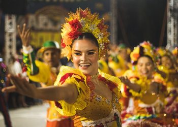 Grande Arraial de Goiânia tem como objetivo apoiar e divulgar o trabalho das quadrilhas locais, reconhecendo o esforço de artistas populares que mantêm viva essa importante manifestação cultural.