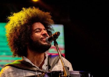 Luau da Liberdade recebe sanfoneiro Mestrinho em apresentação gratuita