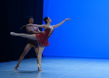 Basileu França é destaque no maior festival de dança do mundo