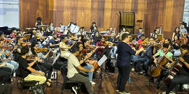 Sinfônica UFG estreia com concerto em Goiânia