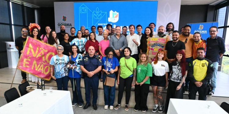 Prefeitura se reúne com Liga de Blocos de Rua e promete "maior Carnaval da história de Goiânia"