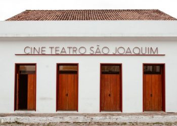 Cine Teatro São Joaquim tem programação gratuita com teatro e música em maio
