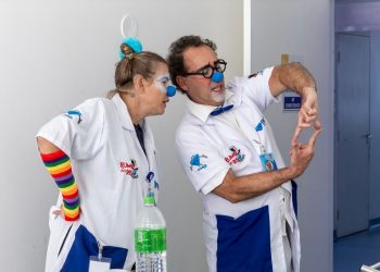 Projeto Rumo ao Riso chega a hospitais de Goiânia
