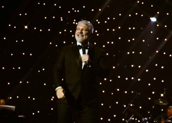 Fred Mayrink apresenta Sinatra For You no Teatro Goiânia