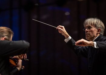 Orquestra Filarmônica realiza concerto gratuito com maestro polonês Paweł Przytocki