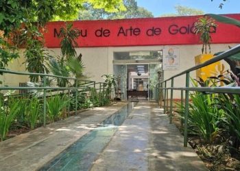 Exposição O que resta e o que sonha, de Anna Rita Araújo, segue em cartaz no MAG até 31 de agosto