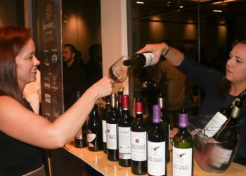 Decanter Wine Day reúne mais de 100 rótulos de dez países no NB Steak