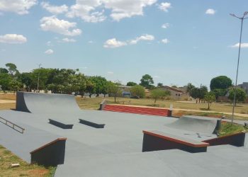 Pista de skate da Praça Nossa Senhora de Lourdes, no Jaó, é revitalizada