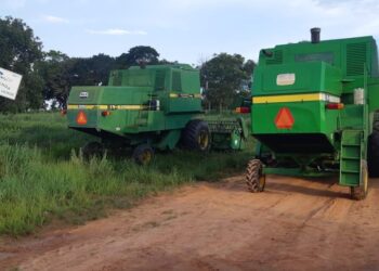 Adolescente é flagrado conduzindo máquina agrícola na BR-153, em Aragarças