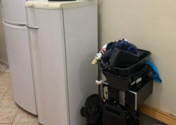 Após furtar residência, grupo contrata carroça para levar eletrodomésticos em Anápolis