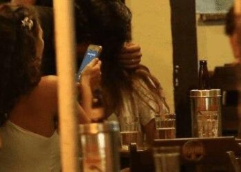 Bares em Goiás passam a ser obrigados a auxiliar mulheres em situação de risco