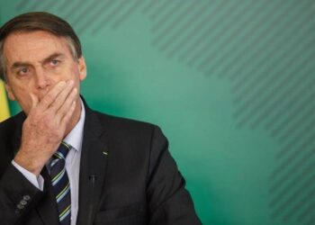 Bolsonaro diz que governo vai apurar falhas no Enem e que não descarta sabotagem