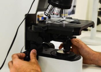 Brasileira desenvolve novo tratamento para câncer de ovário