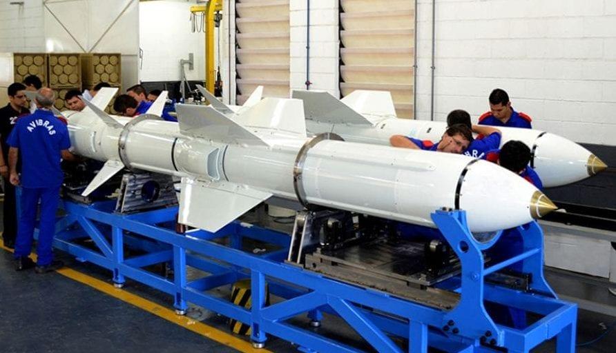 Conheça o míssil MTC-300, arma de destruição manuseada em Formosa
