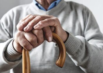 Idoso de 87 anos é vítima de estelionato ao comprar panelas, em Rio Verde