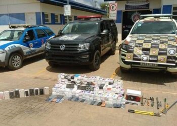 PM GO e BA desarticulam quadrilha e apreendem mais de 300 celulares roubados