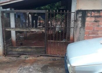 Armado, homem mantém avó e neto em cárcere privado, em Damolândia