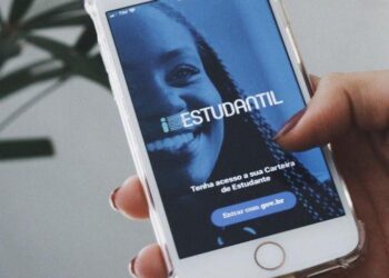 Deputados apresentam Projeto de Lei para manter emissão da carteirinha digital