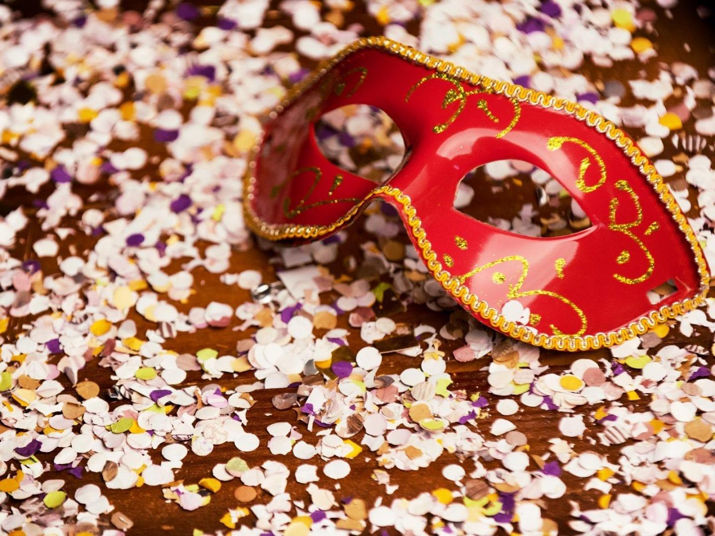 Fim de semana em Goiânia tem blocos de carnaval e BBQ Mix