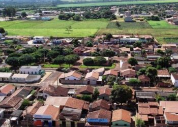 Foragido, pai é preso por estuprar filhas de 5 e 7 anos, em Acreúna