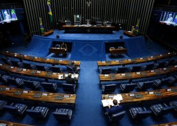 PSDB no Senado decide por unanimidade apoiar vetos a orçamento impositivo