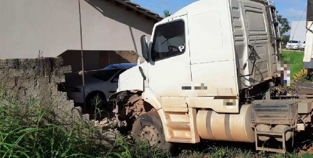 Técnico morre atropelado por caminhão desgovernado na GO-309