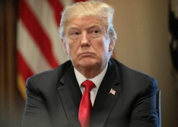 Trump diz que fez teste para coronavírus e aguarda resultados