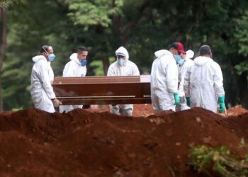 Covid-19: Brasil tem 346 mortes nas últimas 24 horas; total de óbitos e de 4.016