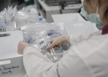 De 73 pessoas com coronavírus em Goiânia, 54 têm entre 20 e 59 anos