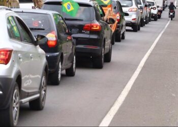 'É situação que não pode ser tolerada', diz juiz ao proibir carreata