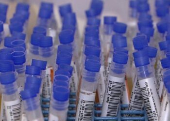 Goiás tem 335 casos de covid-19 espalhados em 43 municípios
