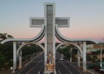 Trindade confirma 1º caso de covid-19; suspensão de aulas é prorrogada