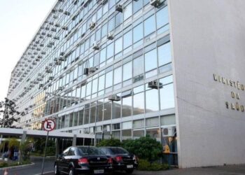 Troca no ministério deve ocorrer nesta quinta ou sexta, diz Mandetta
