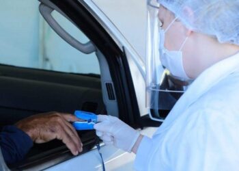 Aparecida de Goiânia inicia testagem para covid-19 em sistema drive-thru