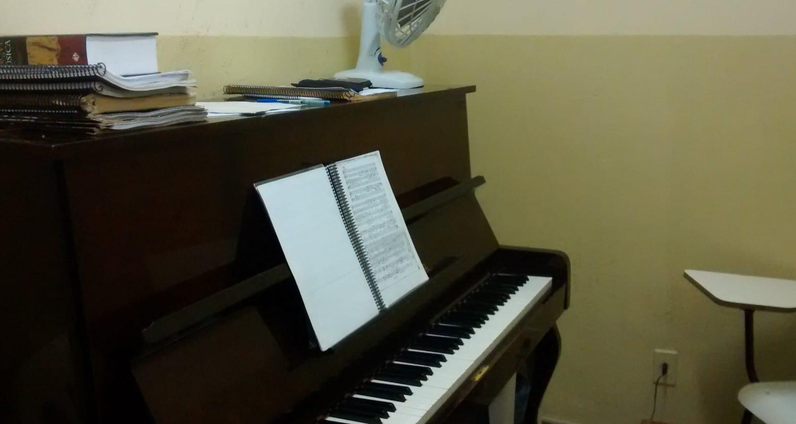 escola de música Anápolis