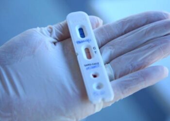 Goiás confirma mais de 2.300 casos de covid-19 e investiga outros 17 mil