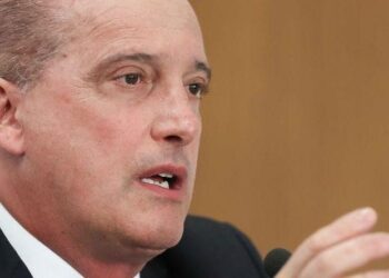Onyx sobre estender auxílio emergencial: está em estudo